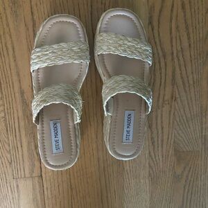 Women’s Steve Madden slip on platforms only worn a couple times